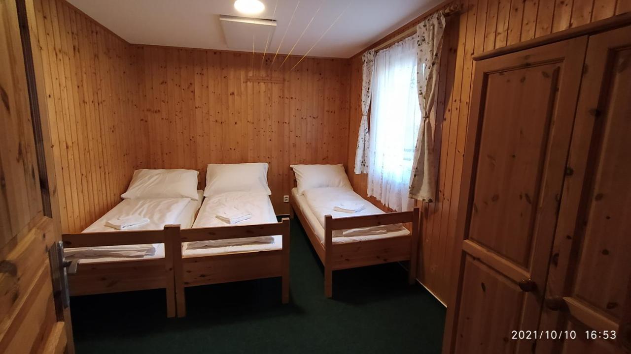Penzion U Rybnika Marianska Экстерьер фото