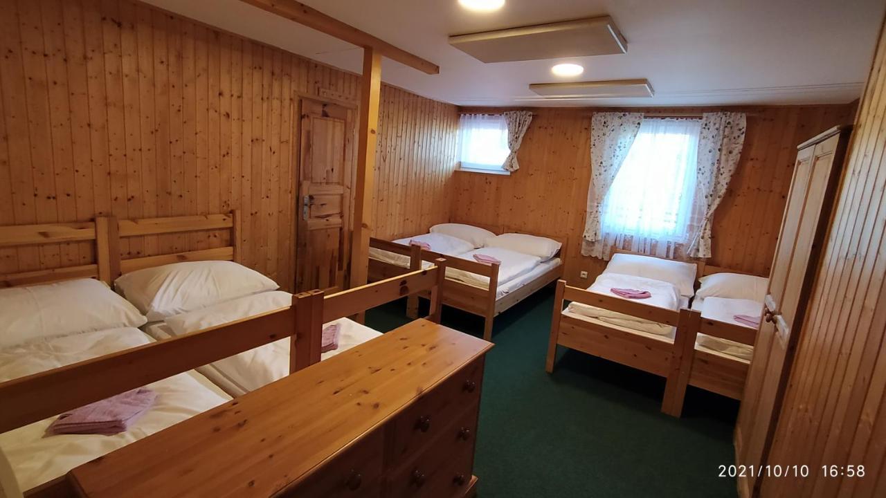 Penzion U Rybnika Marianska Экстерьер фото