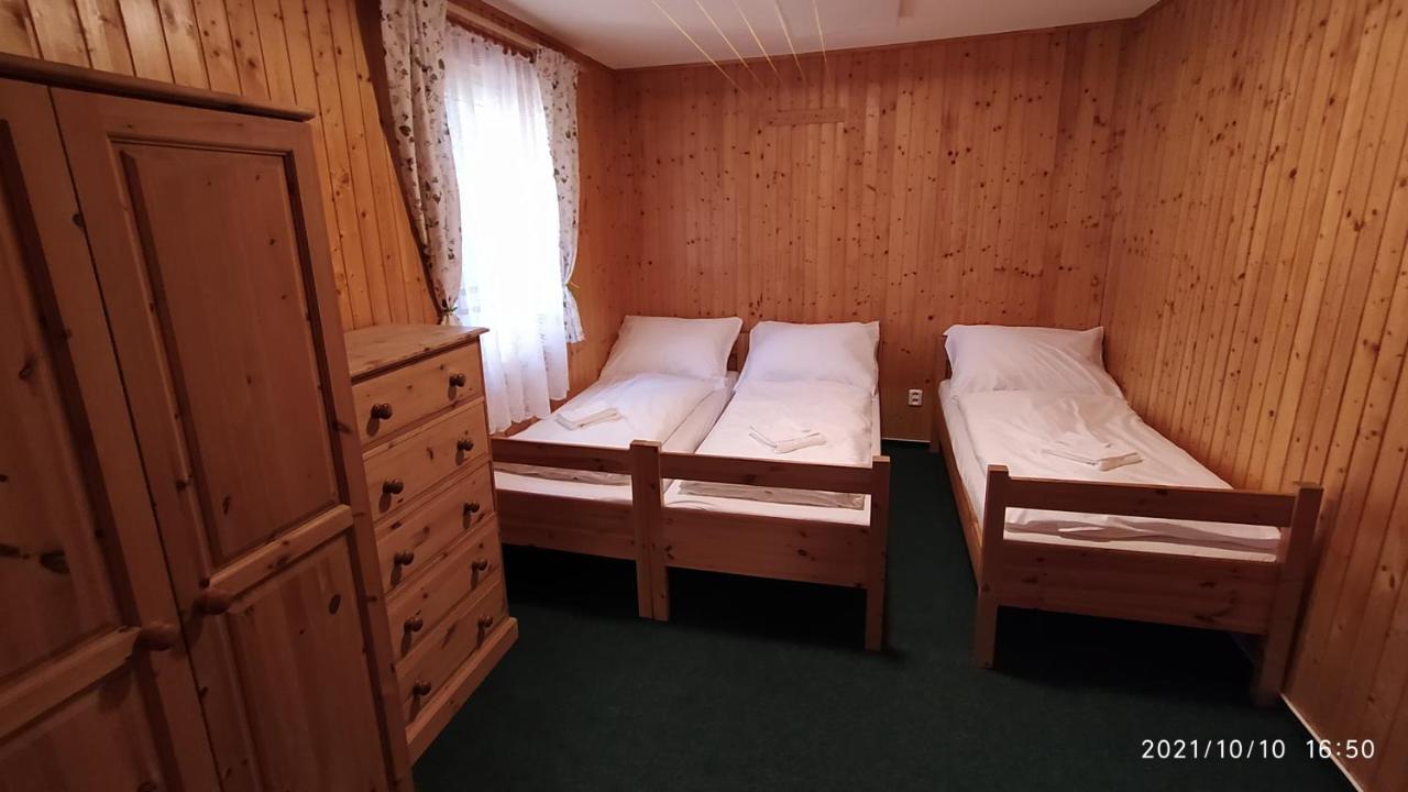 Penzion U Rybnika Marianska Экстерьер фото