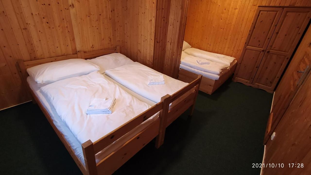 Penzion U Rybnika Marianska Экстерьер фото