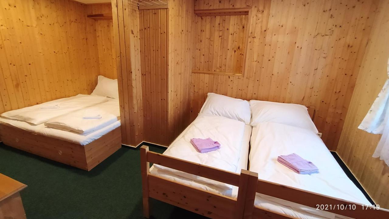Penzion U Rybnika Marianska Экстерьер фото